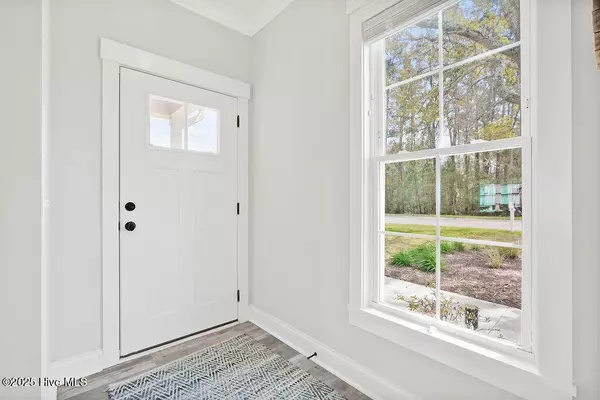 Southport, NC 28461,114 W 14th ST #C