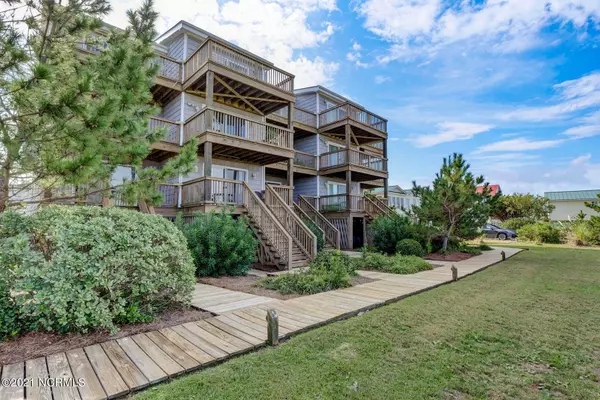 North Topsail Beach, NC 28460,1771 New River Inlet RD #4