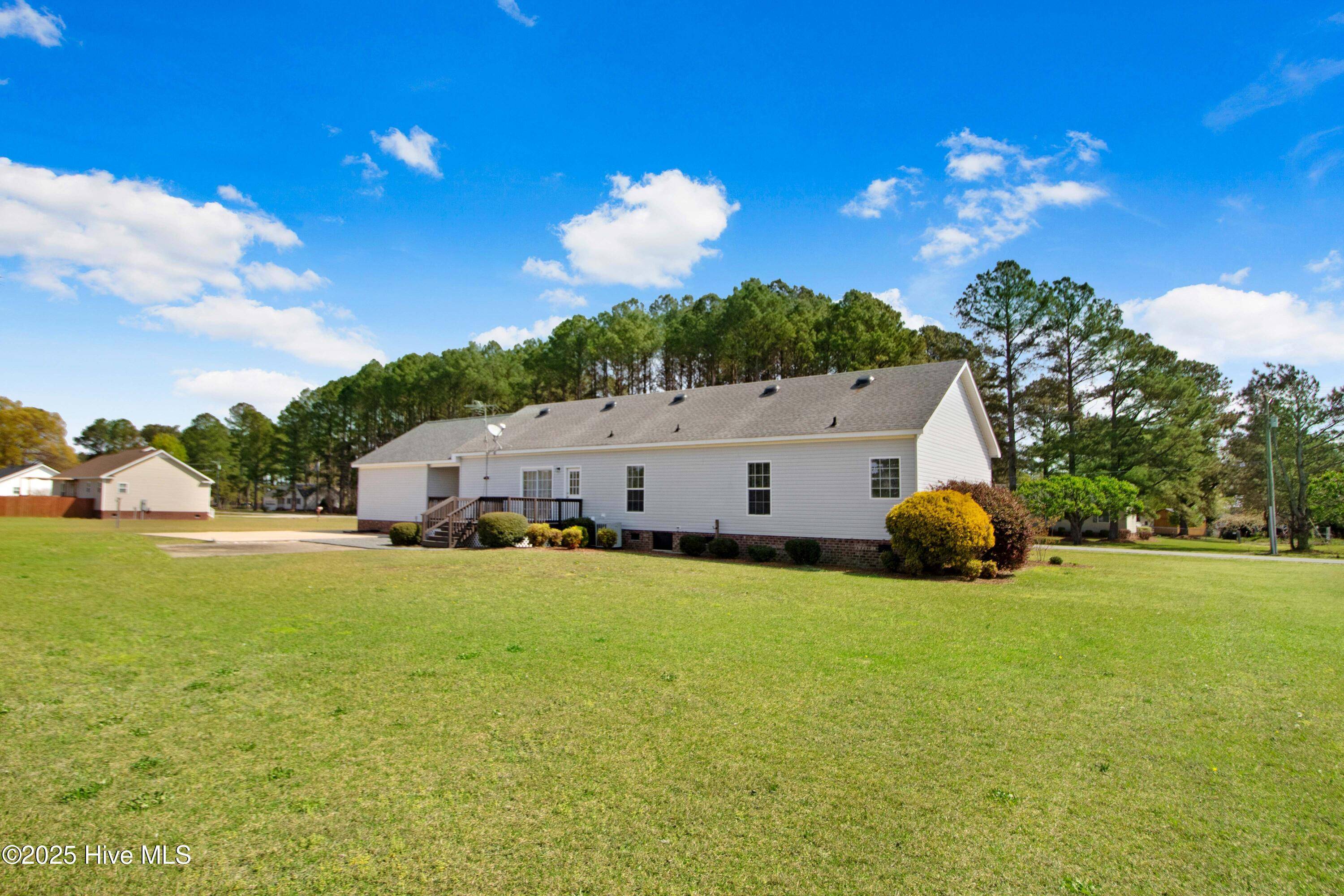 Pink Hill, NC 28572,276 Duplin County RD