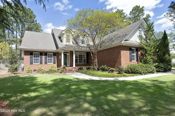 Pinehurst, NC 28374,995 Monticello DR
