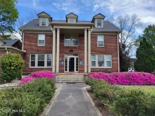 206 N Poplar ST, Aberdeen, NC 28315