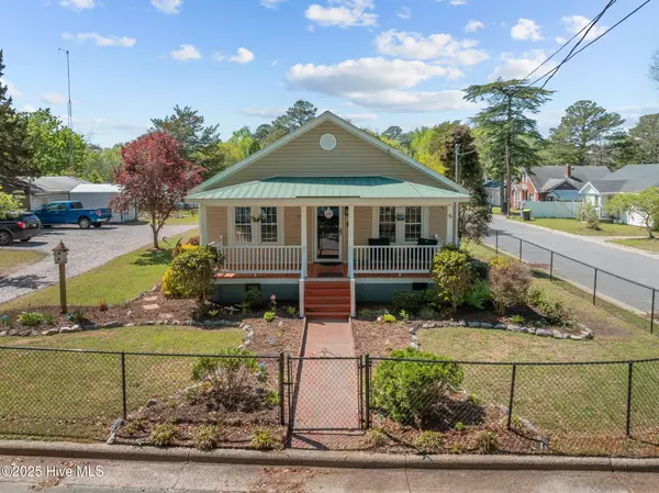 Williamston, NC 27892,117 Plum ST