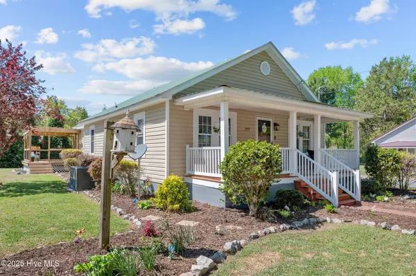Williamston, NC 27892,117 Plum ST