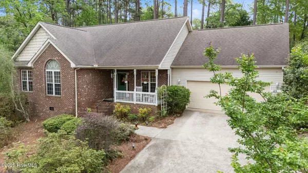 125 Barcroft CT, Southern Pines, NC 28387