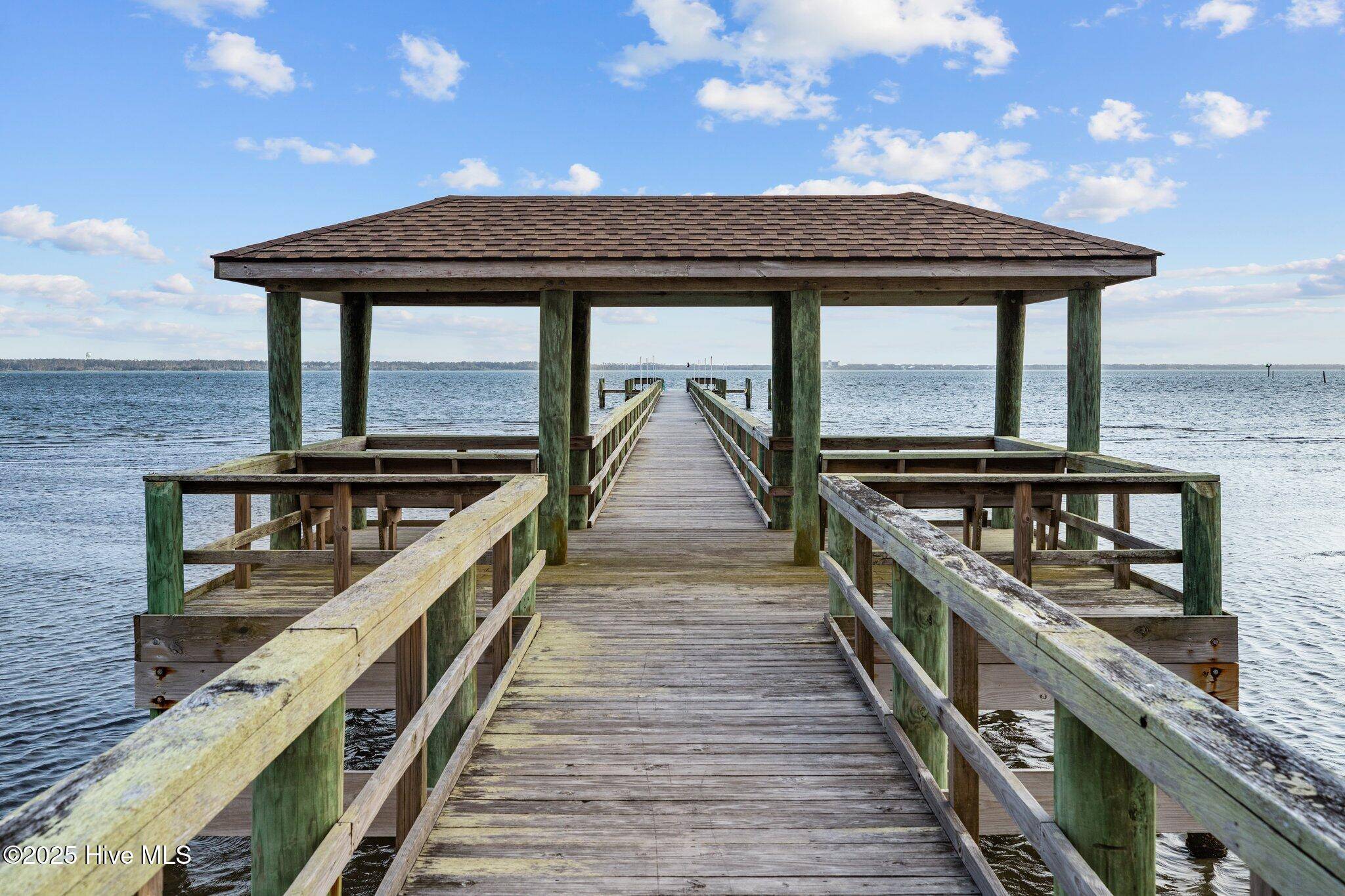 Morehead City, NC 28557,125 Hatteras CT
