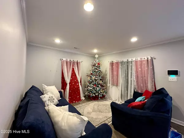 Windsor, NC 27983,806 N King ST