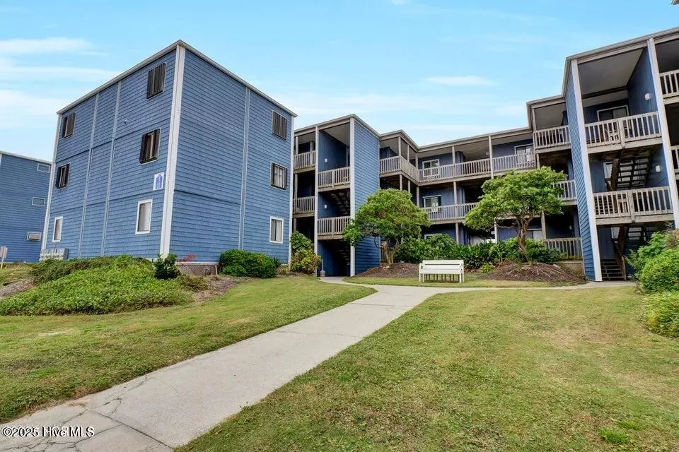 North Topsail Beach, NC 28460,2210 New River Inlet RD #Unit 251