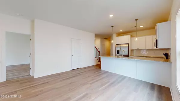 Greenville, NC 27834,2025 Dartford DR #B