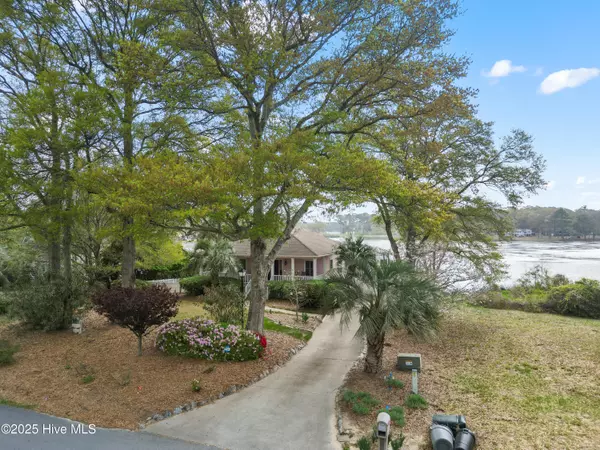 Sunset Beach, NC 28468,619 Lake Shore DR