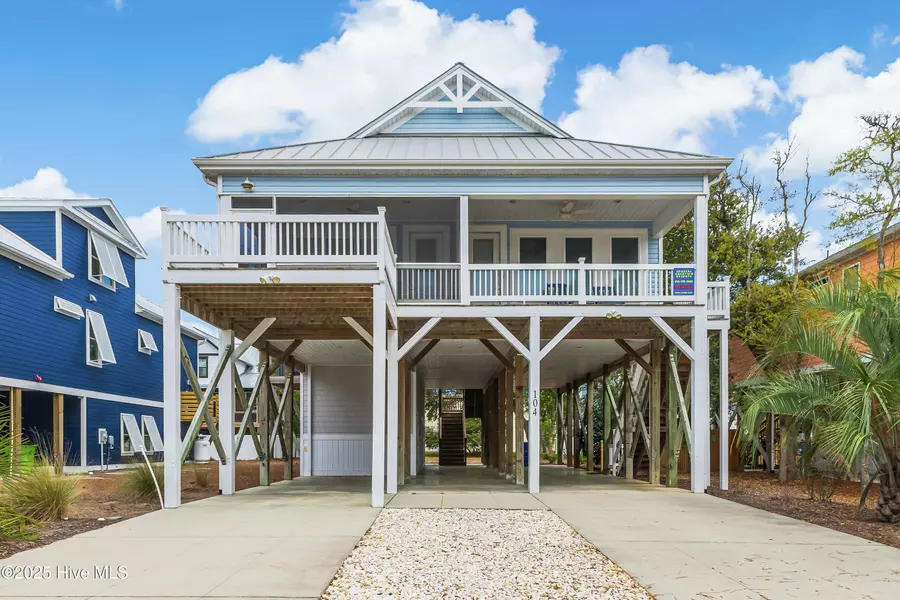 104 SE 70th ST, Oak Island, NC 28465