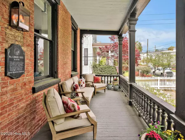 Wilmington, NC 28401,416 S Front ST #1