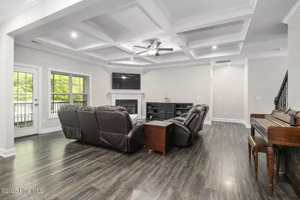 Southern Pines, NC 28387,216 Sundew CT