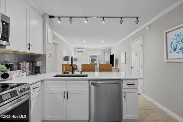 North Topsail Beach, NC 28460,2196 New River Inlet RD #Unit 261