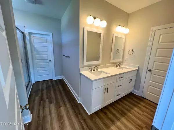 New Bern, NC 28562,1007 Exeter PL