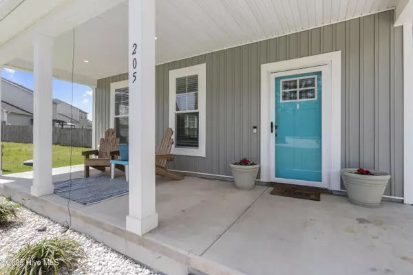 Hubert, NC 28539,205 Bangor CT