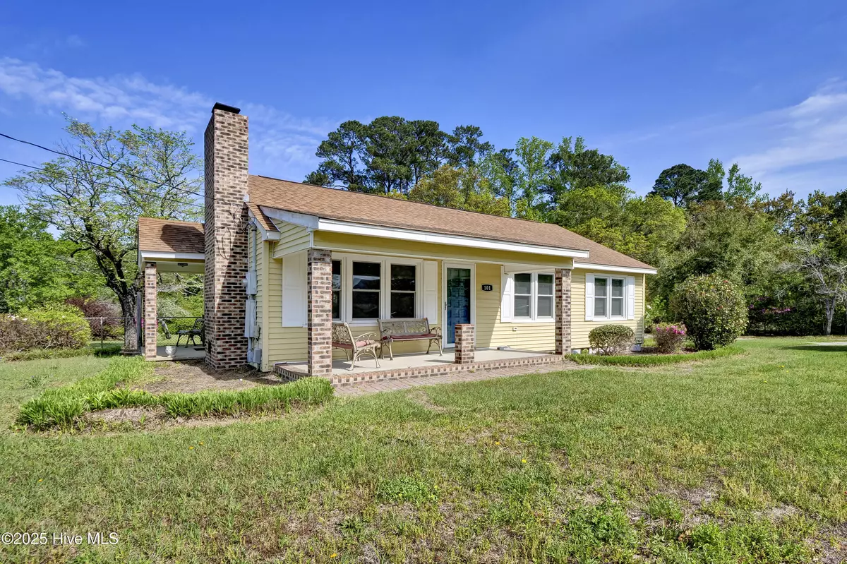 Leland, NC 28451,101 Lee DR