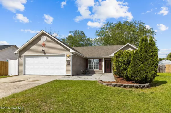 1007 Birch CT, Morehead City, NC 28557