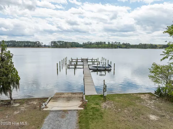 Pinetown, NC 27865,1004 Winfield LN
