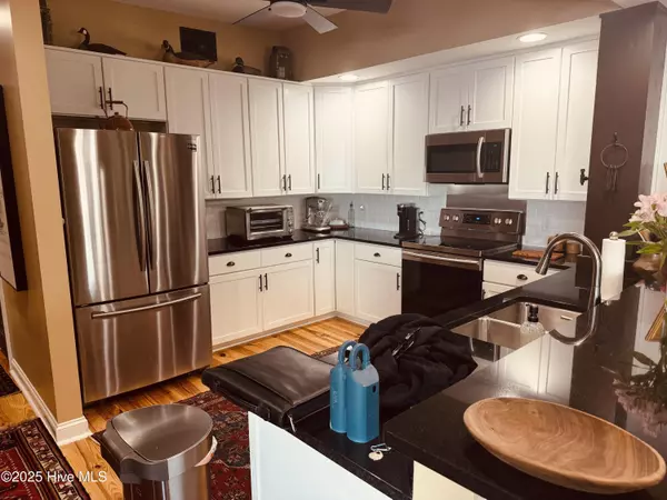 Elizabeth City, NC 27909,301/302 S Water ST