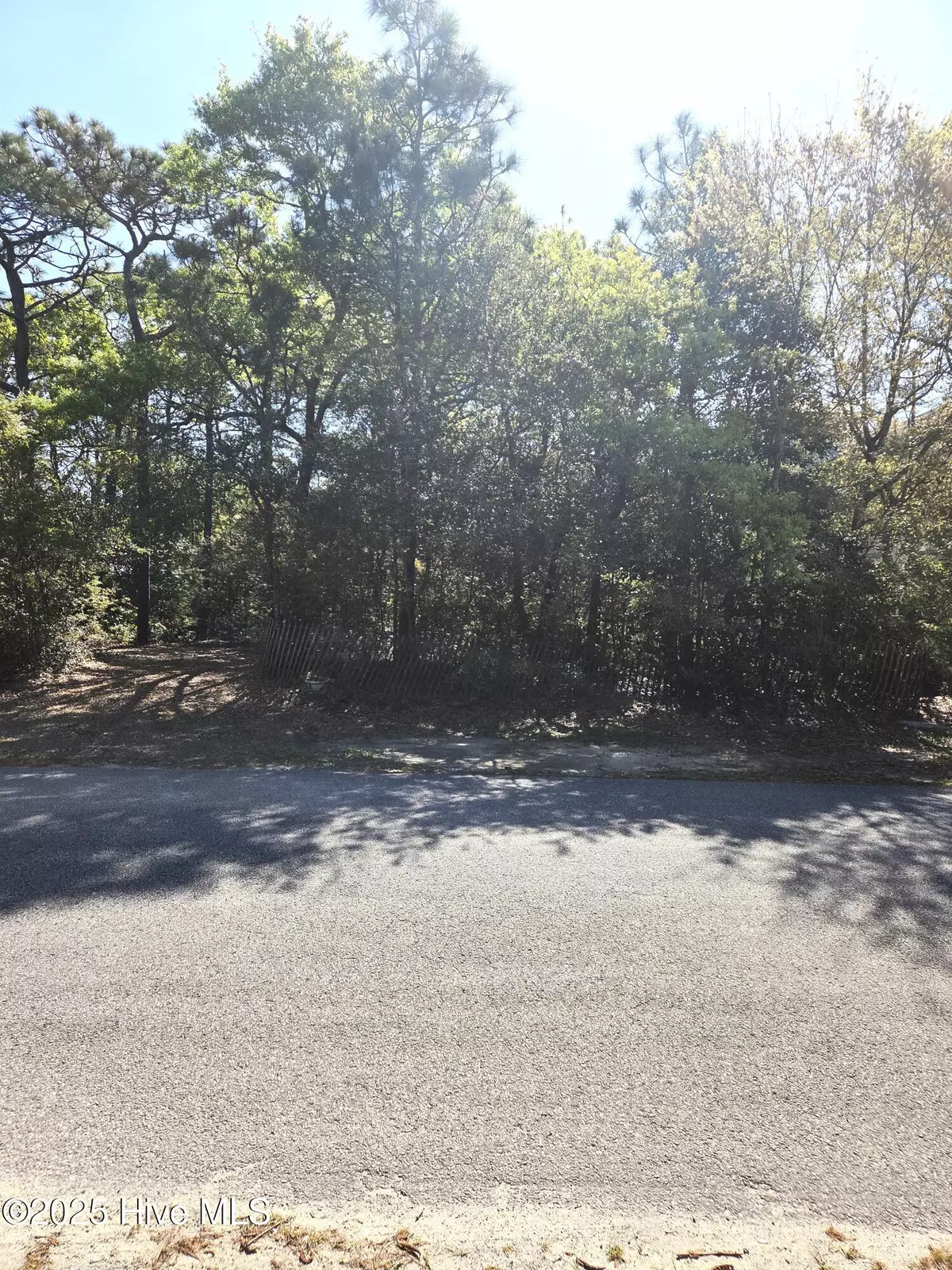 Oak Island, NC 28465,118 NE 11th Street ST