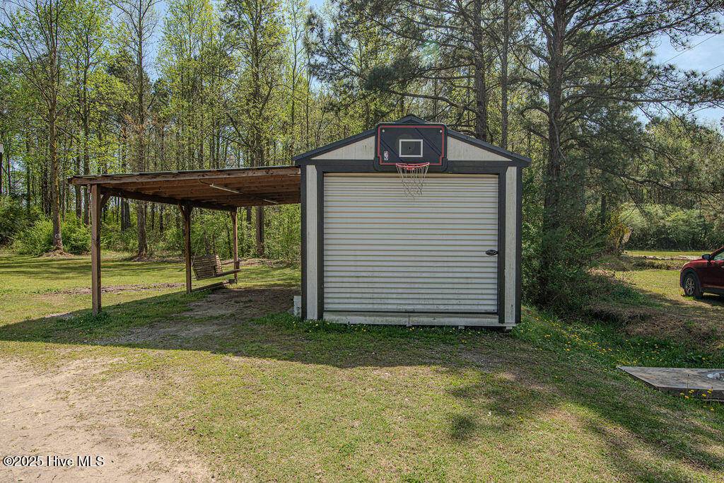 Beulaville, NC 28518,203 Johnny Whaley RD