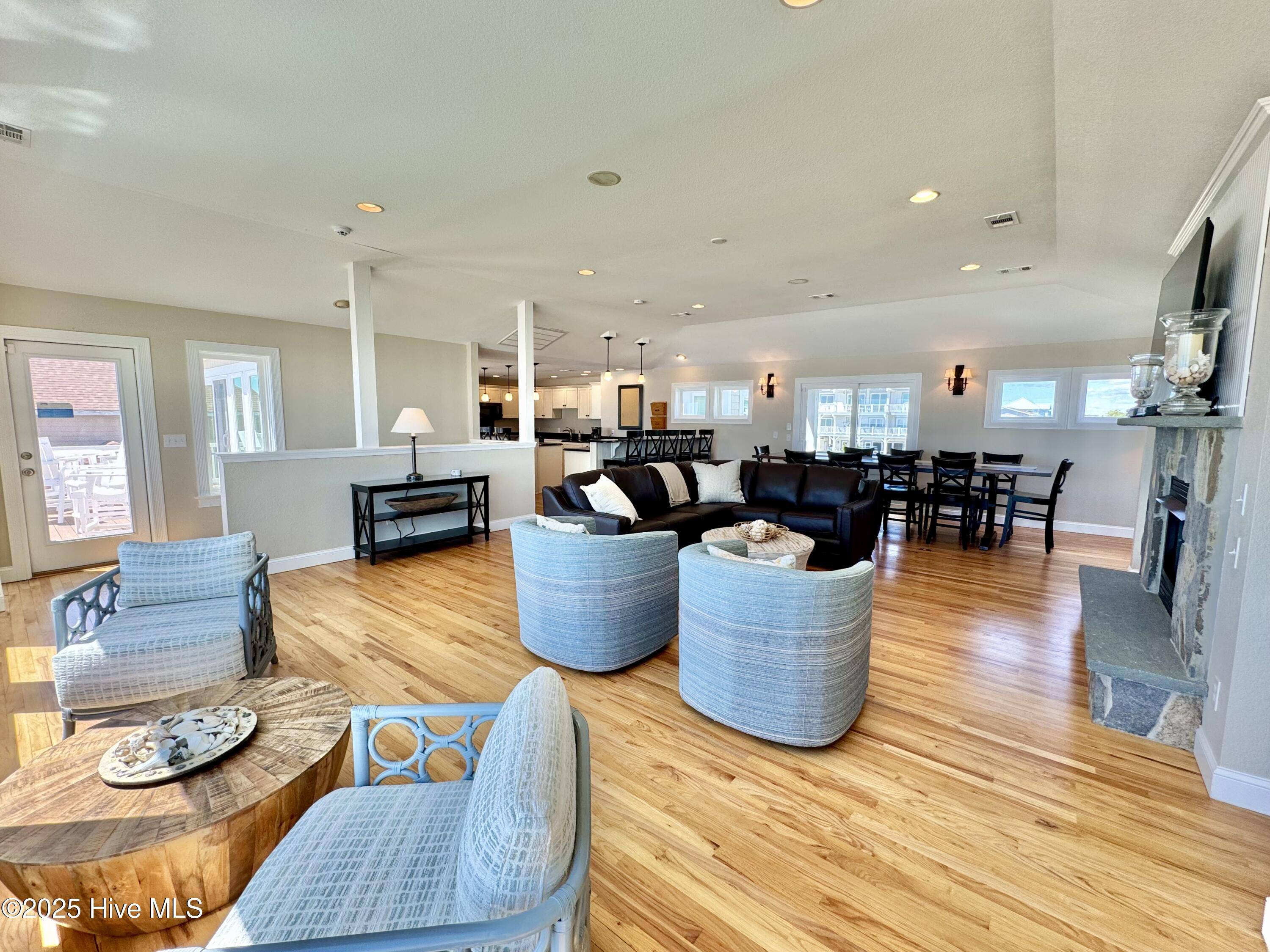 Kitty Hawk, NC 27949,103 Buffell Head RD