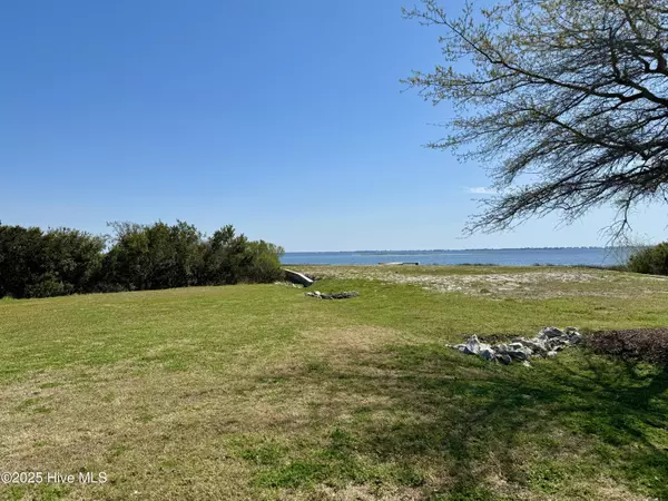 107 Michelle Manor CT, Newport, NC 28570