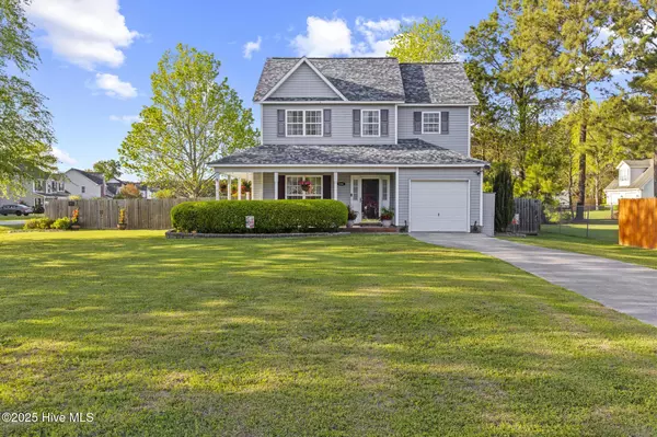 Hubert, NC 28539,106 Hunt DR