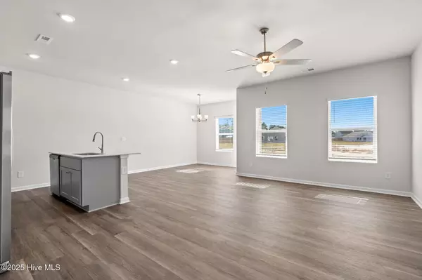 Boiling Spring Lakes, NC 28461,436 Cherokee RD