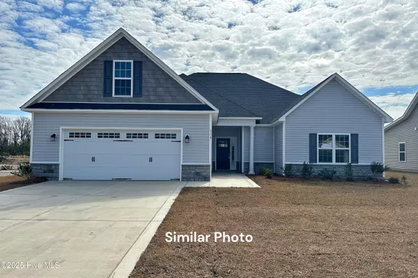 607 Salty Marsh LN, Jacksonville, NC 28546
