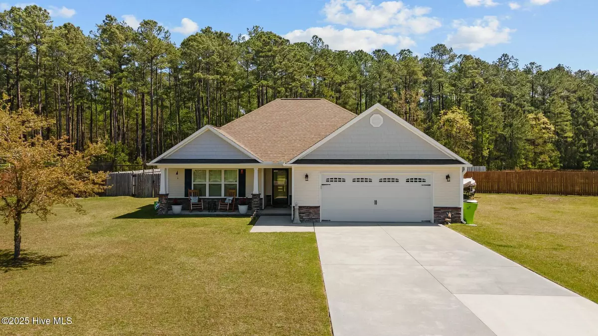 Havelock, NC 28532,111 Apple DR