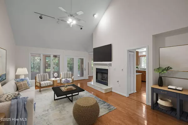 Pine Knoll Shores, NC 28512,106 Live Oak CT