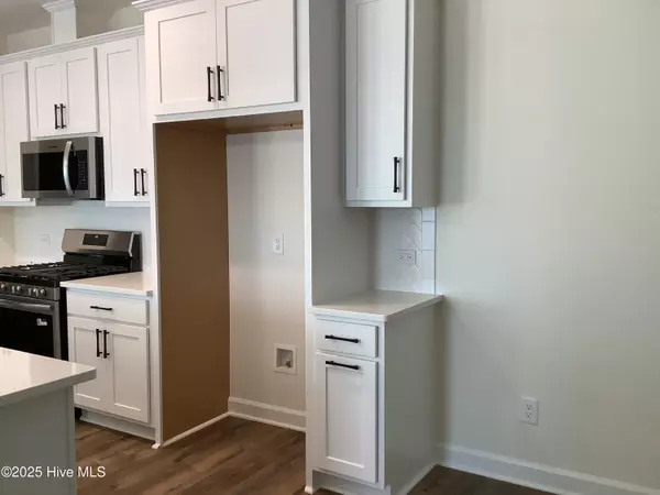 Aberdeen, NC 28315,280 Rough Ridge TRL #32