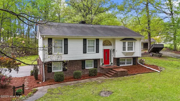 Tarboro, NC 27886,379 Greenbrier RD