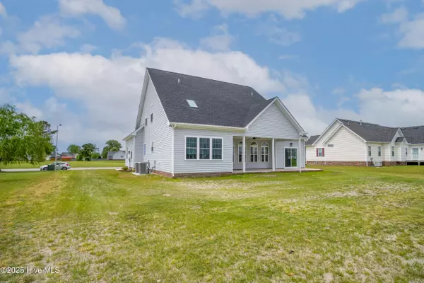 Elizabeth City, NC 27909,Charleston Spinnaker ST