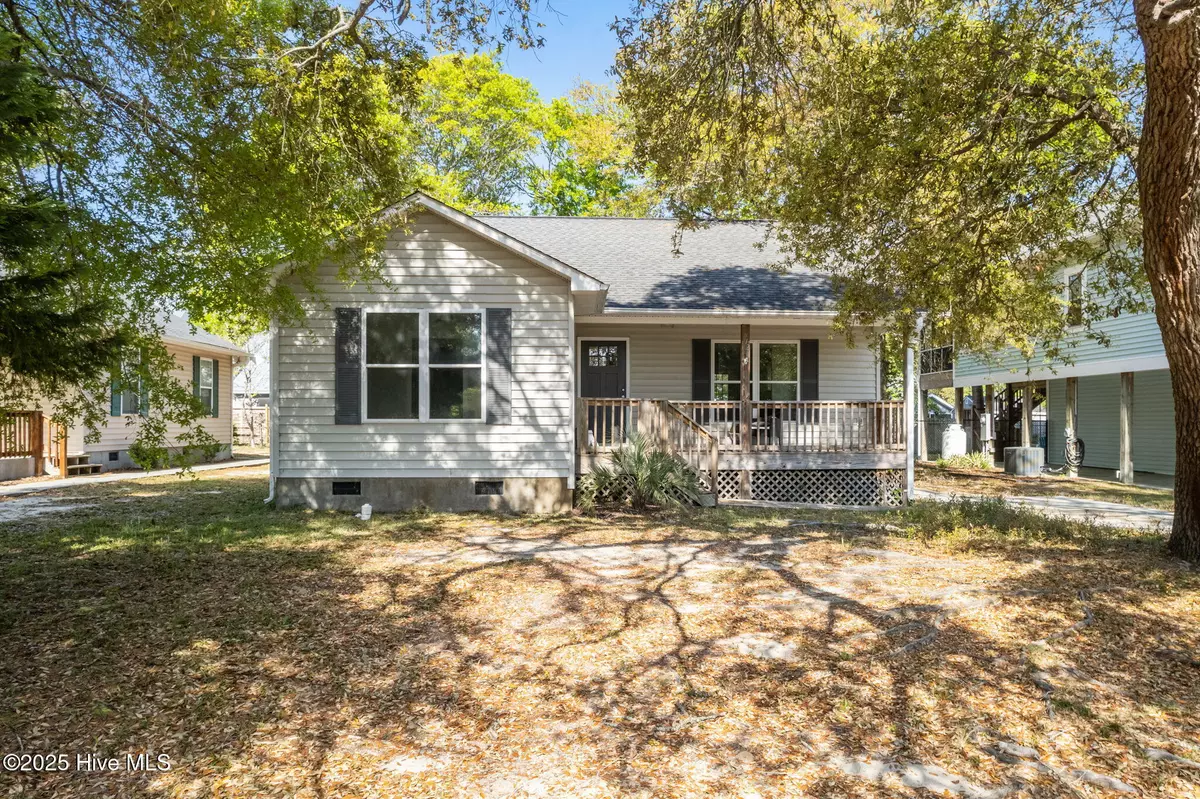 Oak Island, NC 28465,121 NW 19th ST