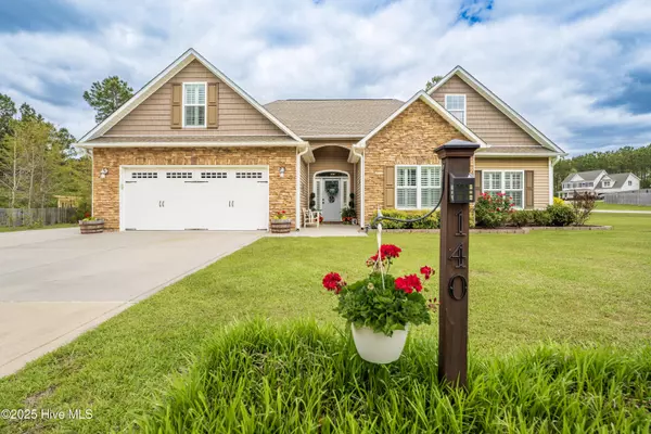 Rocky Point, NC 28457,140 W Huckleberry WAY