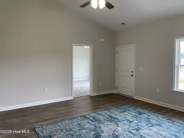 Goldsboro, NC 27534,102 E Sillinger DR