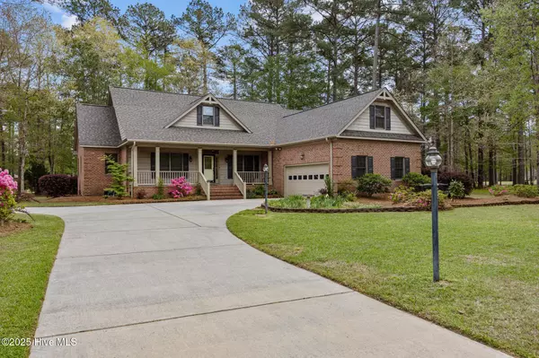 Chocowinity, NC 27817,92 Cape Fear DR