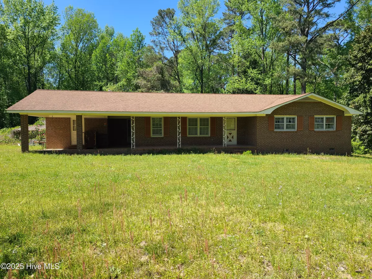 Kenansville, NC 28349,143 Bowden DR