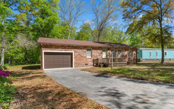 2675 Bluebird LN SW, Supply, NC 28462
