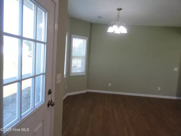 Teachey, NC 28464,137 Phillip Mills DR