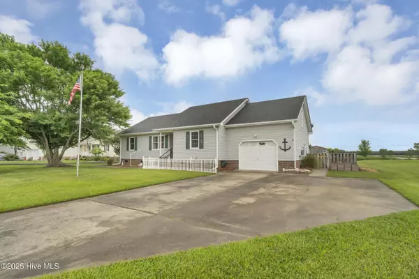 Elizabeth City, NC 27909,506 Everett DR