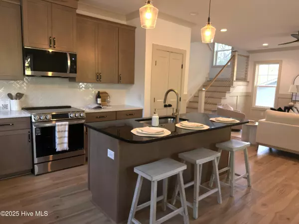 Oak Island, NC 28465,108 SE 75th ST