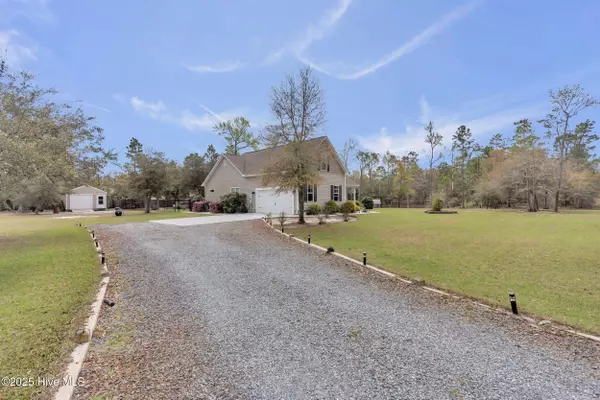 Southport, NC 28461,2000 Southport LN