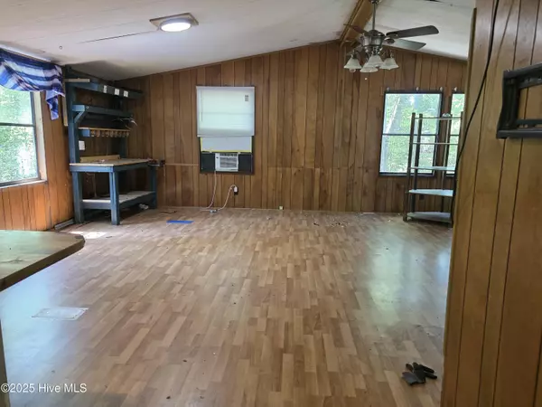 Hampstead, NC 28443,666 Bay Harbor DR