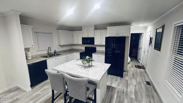 Grimesland, NC 27837,964 Galloway RD