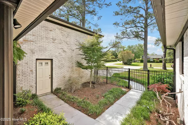 Wilmington, NC 28409,3523 Kirby Smith DR