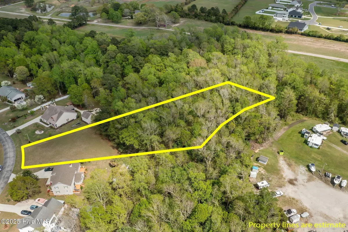 Stella, NC 28582,123 Deepwater DR