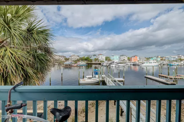 501 Canal DR #Apt A, Carolina Beach, NC 28428
